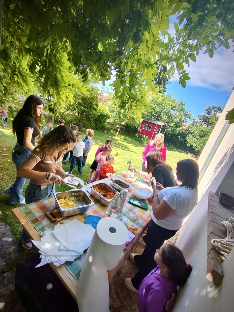 Colazione all’inglese con Teacher Massi per i bambini della Scuola d’Infanzia Città Domani